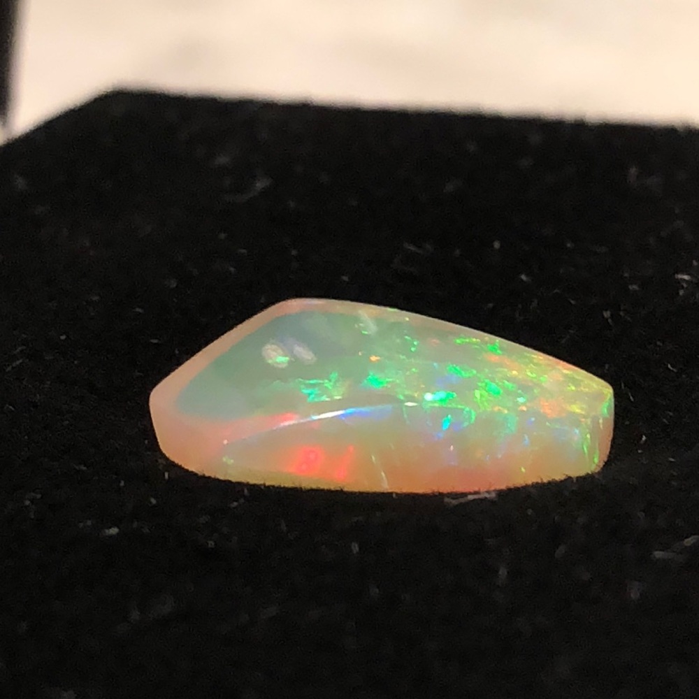 Opal - Picture 4 of 4